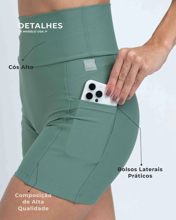 Short Fitness Bike Verde Eucalipto sem costura frontal