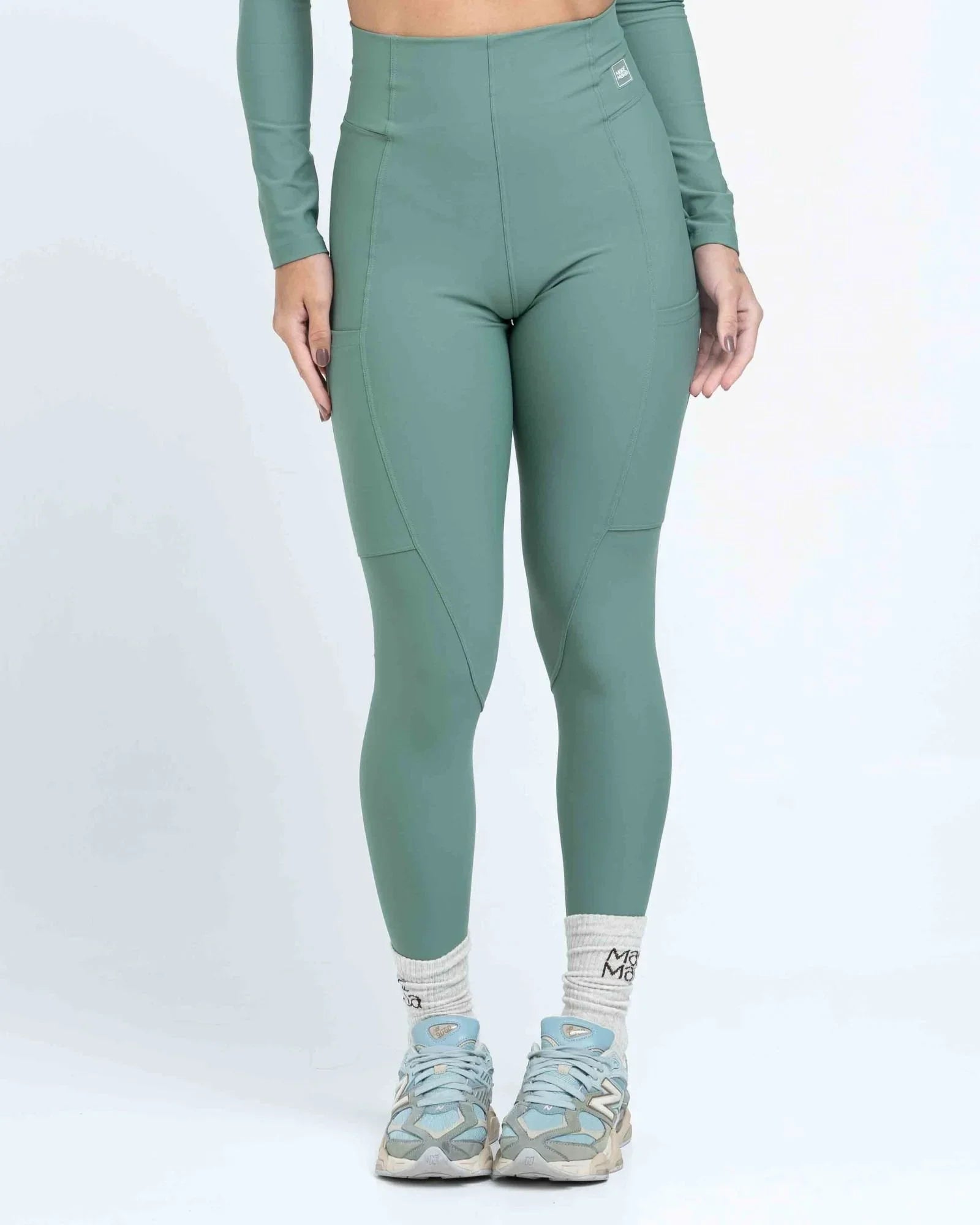 Calça Classic Verde Eucalipto com compressão com bolso