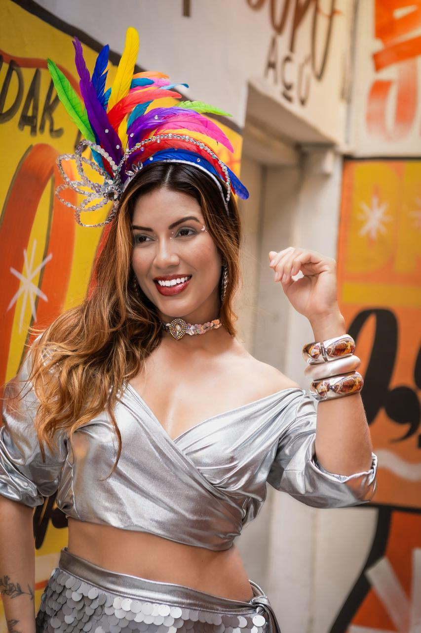 Conjunto Prata Metalizado com Saia de Paetês