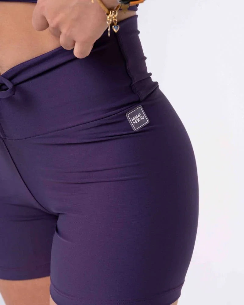 Short Fitness Slim Violeta com empina