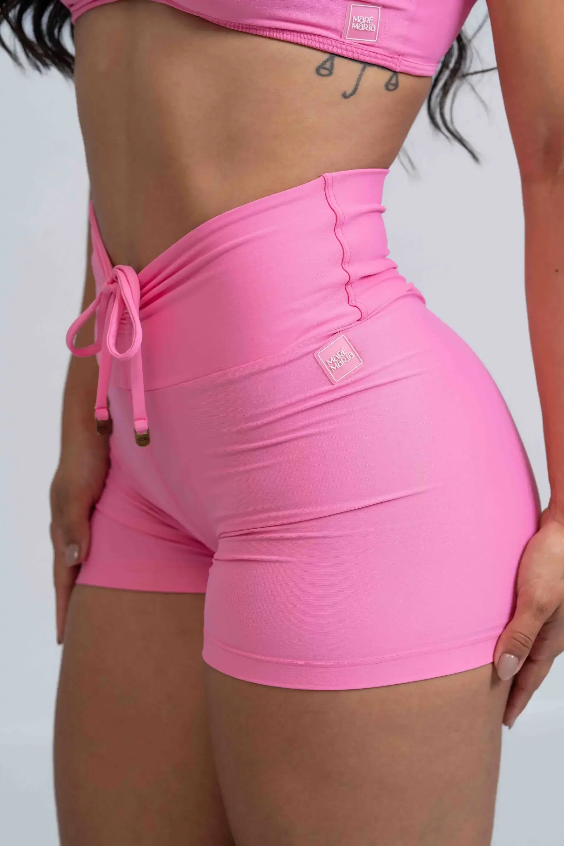 Short Fitness Slim Rosa Malibu com empina